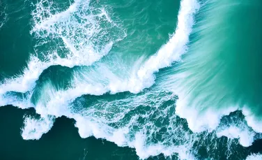 Cercetătorii au descoperit cum să extragă „energie albastră” din valuri