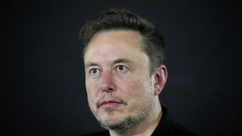 Elon Musk, acuzat de comunitatea de gameri că trișează la jocurile video