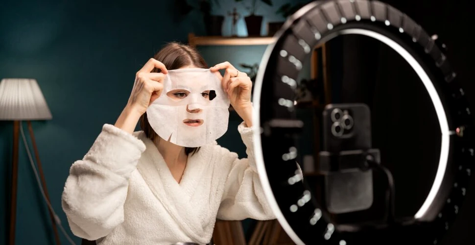 Un studiu arată că nu ar trebui să credem toate sfaturile despre îngrijirea pielii de pe TikTok