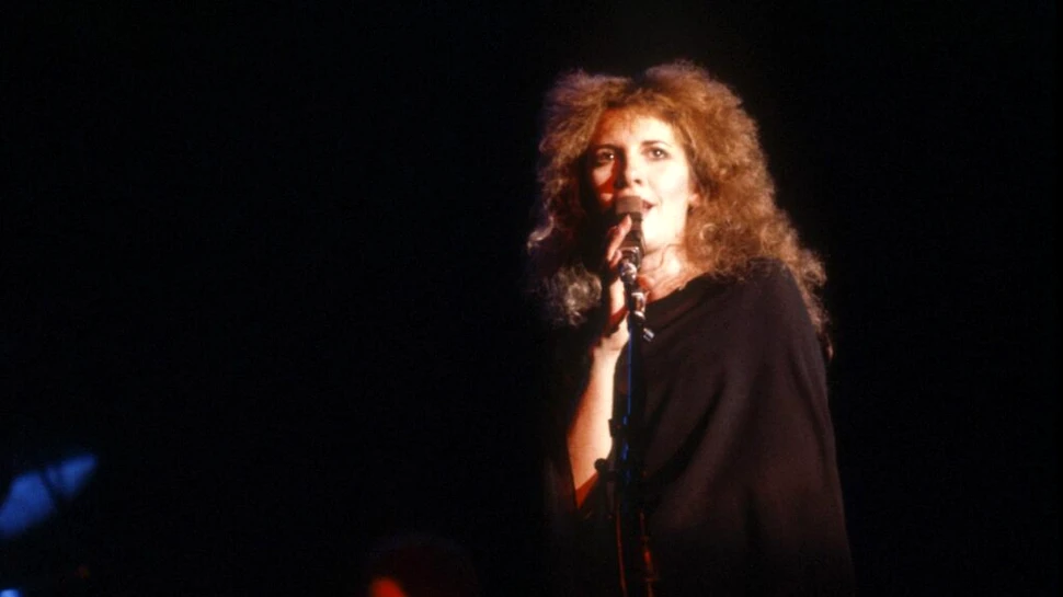 Stevie Nicks, Regina Rock and Roll-ului. „Muzica este dragostea vieții mele, dar am fost gata să renunț la tot pentru că nu suportam ca oamenii să vorbească despre cât de grasă sunt.”