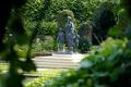 Statuia-omagiu închinată prinţesei Diana, dezvelită de William şi Harry la Palatul Kensington