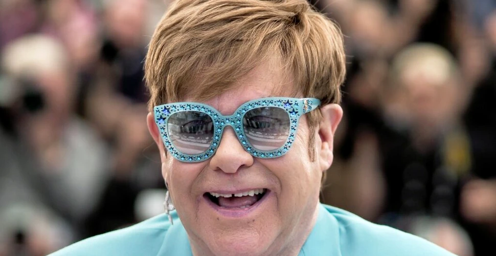 Elton John a rămas cu „vedere limitată” în urma unei infecții severe