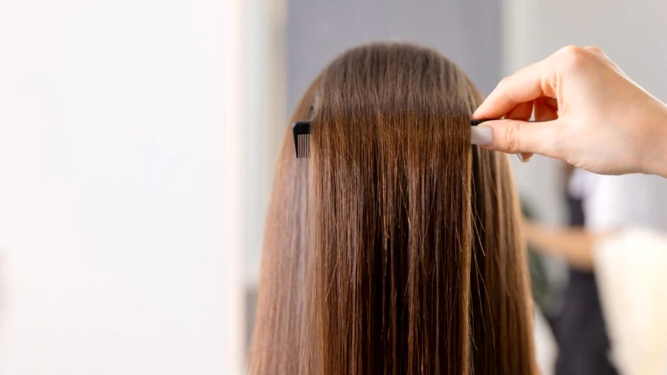 Extensiile de păr conțin mai multe substanțe chimice periculoase decât se credea