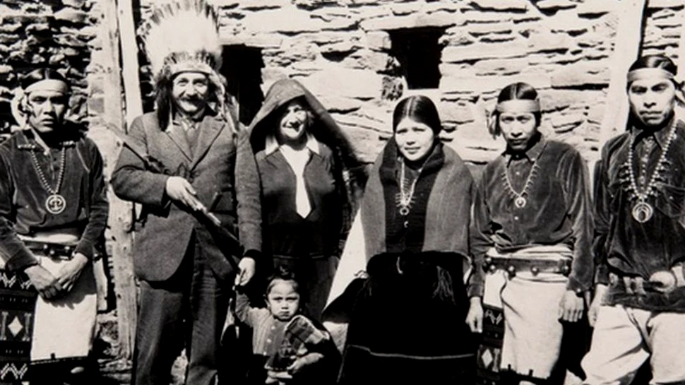 10 fotografii incredibil de rare cu oameni faimoşi