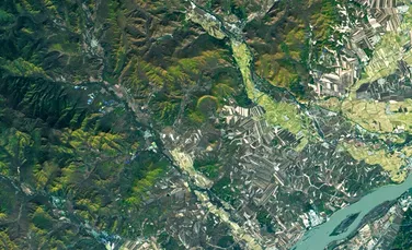 Un crater de impact în formă de potcoavă, descoperit în China, ar putea fi cel mai „tânăr” din lume