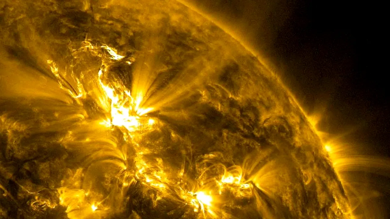 1-sunsmagneticfield 