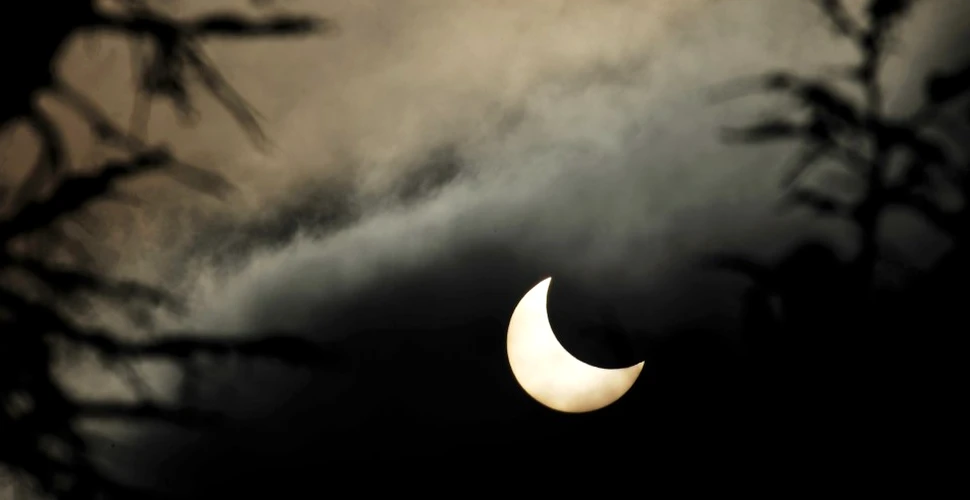 Eclipsa de Soare 2015.Cum vor fi afectate sistemele energetice