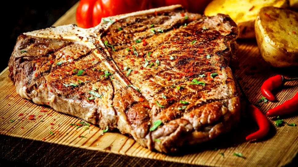 Este foarte posibil ca până acum să fi preparat carnea complet greşit. Iată cum trebuie preparată