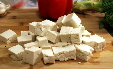 Brânza Tofu, sursa de alimentare a sobelor şi aragazelor pentru un sat din Indonezia – FOTO+VIDEO