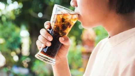 Un studiu arată că un îndulcitor artificial comun descompune ADN-ul