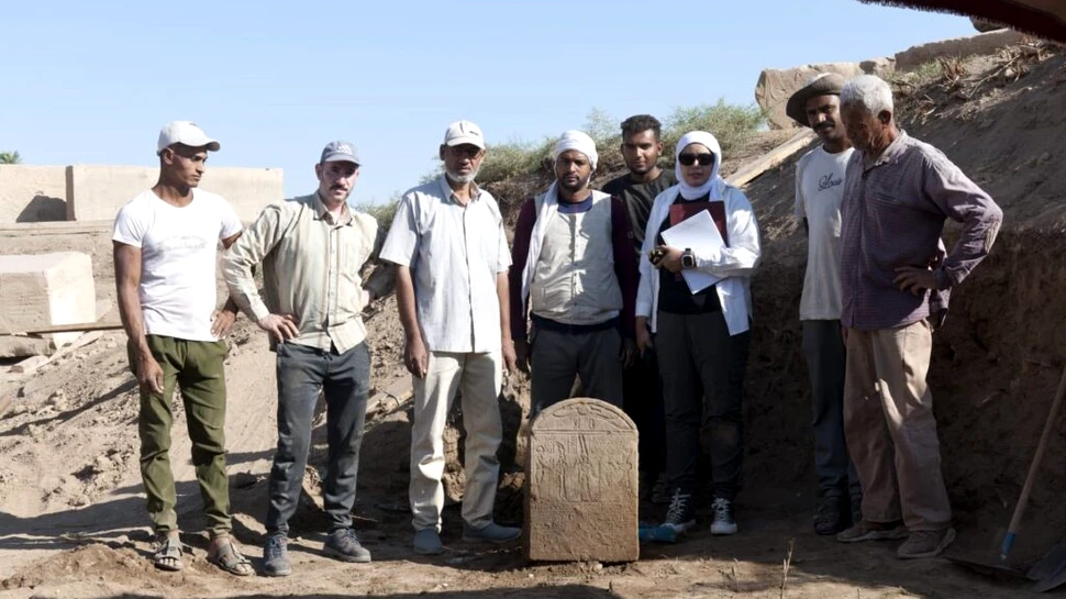 Un monument egiptean din piatră care înfățișează un împărat roman în rolul unui faraon a fost descoperit în Luxor