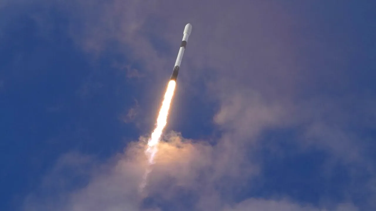 Racheta Falcon 9 a SpaceX_profimedia_descoperă 