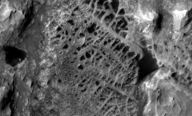„Pânzele de păianjen” gigantice de pe Marte, următoarea misiune pentru roverul Curiosity