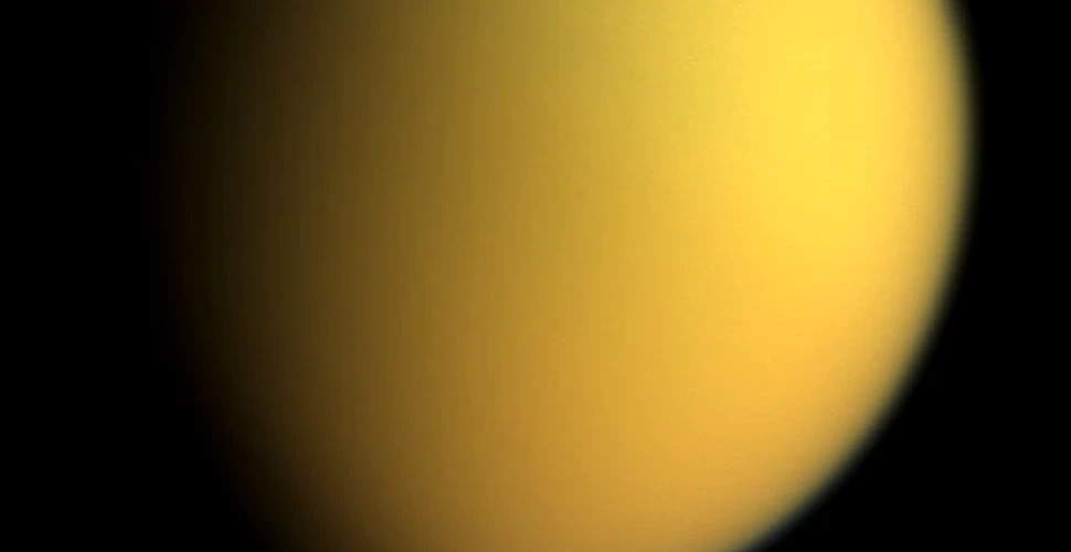 O „insulă magică”, fotografiată pe unul din sateliţii planetei Saturn. Ce este de fapt?