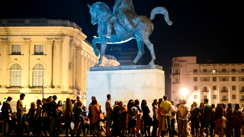 NOAPTEA MUZEELOR 2018: Peste 13.000 de oameni au vizitat cele 8 muzee deschise sâmbătă noaptea în Bucureşti