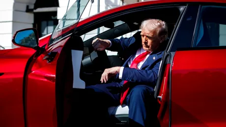 Cum vrea să scape Donald Trump de autoturismul Tesla, cumpărat în martie?