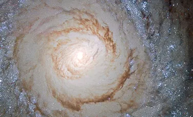 Astronomii au descoperit că galaxiile completează o rotaţie în jurul axei proprii o dată la un miliard de ani