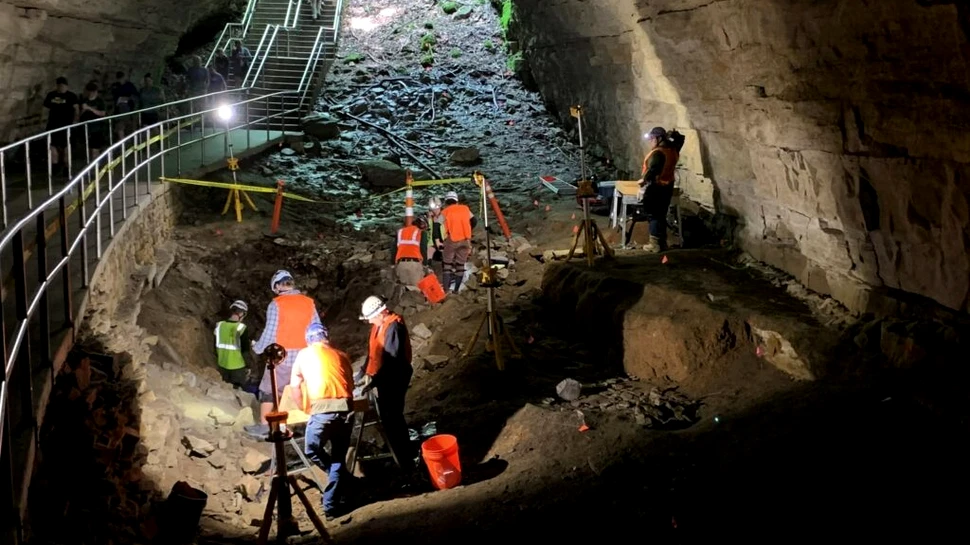 200 de ani de istorie, scoși la lumină în Peștera Mamutului, cel mai vechi sistem de peșteri din lume