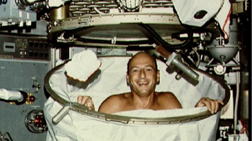 Calatoriile spatiale indelungate te fac mic, gras si urat