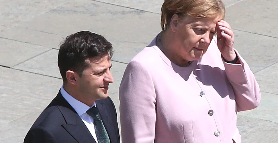 Motivul pentru care Angela Merkel a tremurat incontrolabil în timpul unei ceremonii – VIDEO