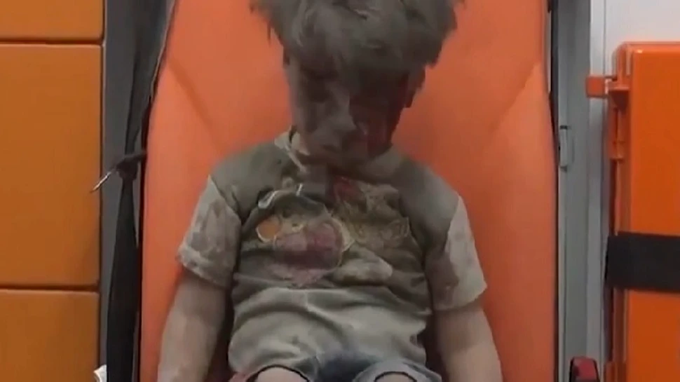 Scrisoare emoţionantă: Un copil din Statele Unite îi cere lui Obama să-i aducă acasă băieţelul din Siria rănit în urma unui bombardament – FOTO