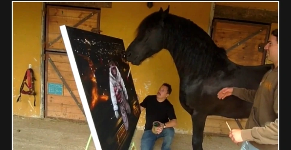 Calul-pictor a vândut deja mai multe tablouri. Cel mai scump: 6.000 de euro! (VIDEO)