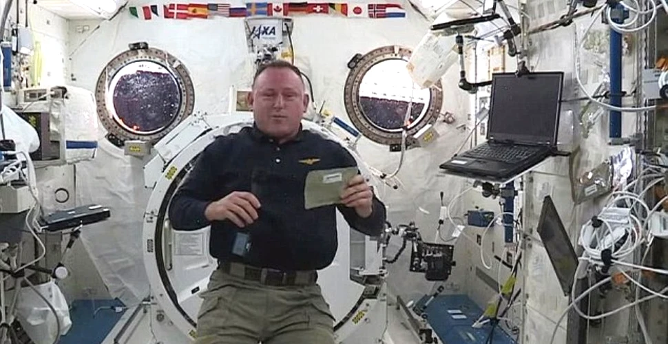 Iradiat, termostabilizat, liofilizat: ce meniu mănâncă astronauţii de pe Staţia Spaţială Internaţională de Ziua Recunoştinţei? (VIDEO)