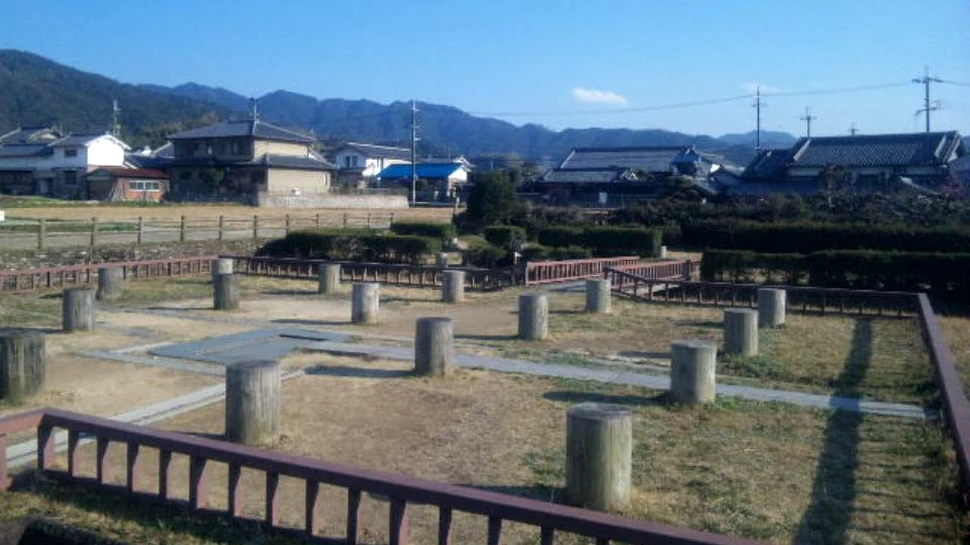 O clădire misterioasă, veche de 1300 de ani, din Japonia îi contrariază pe cercetători