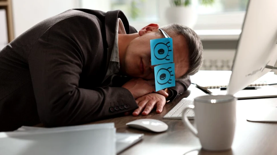 Test de cultură generală. De ce închidem ochii atunci când dormim?