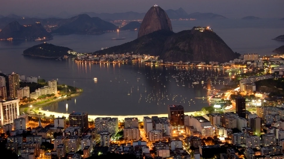Problemă inedită în Rio de Janeiro: sar în aer capacele de canal!