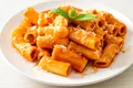 Oamenii sunt mai fericiți atunci când mănâncă paste, arată un studiu din Italia