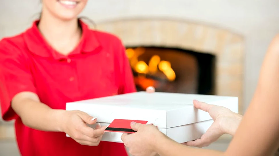 A fost inventat vibratorul ce comandă pizza după ce este folosit